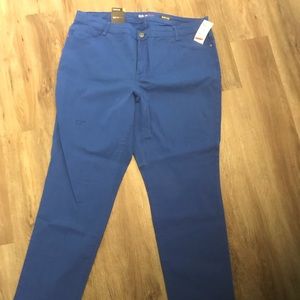 NWT Style & Co.  Sz. 20w jeans